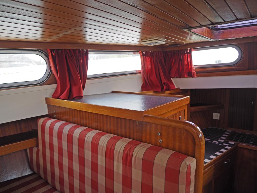 Fore ship, Accommodation